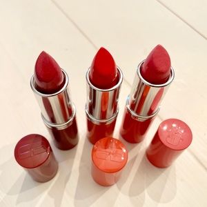 Clinique Set: runaway coral, love pop, matte petal